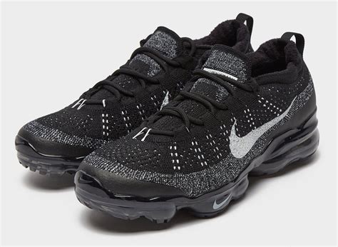 Now Available: Nike Air VaporMax Flyknit 2023 "Oreo" — Sneaker Shouts