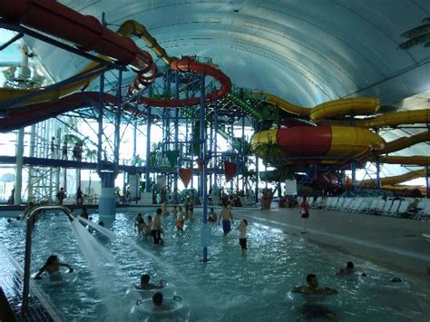 park2 - Picture of Fallsview Indoor Waterpark, Niagara Falls - TripAdvisor