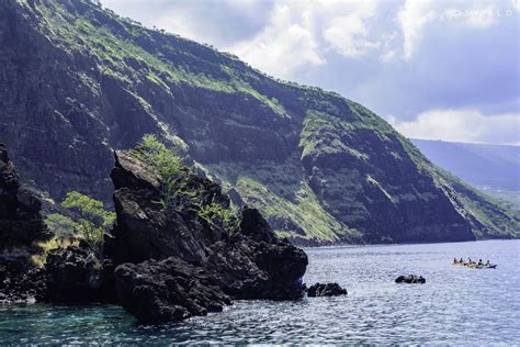 Rise and Fall at Kealakekua Bay - Fits & Stops Photography