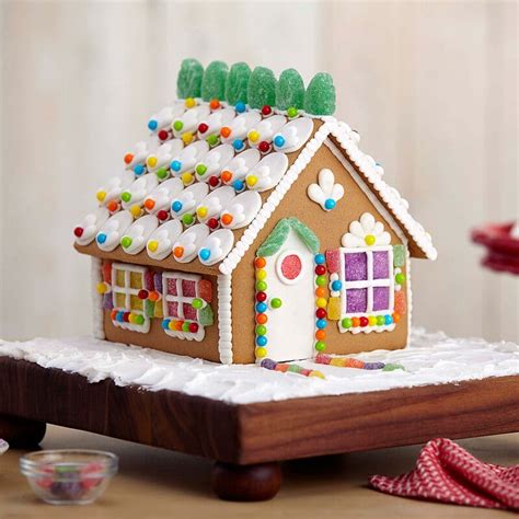 Gingerbread House Decorating Ideas For Office | Shelly Lighting