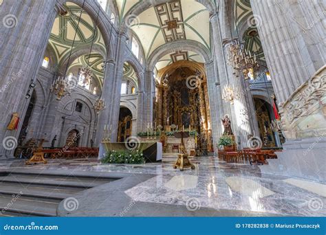 Interior of Metropolitan Cathedral in Mexico City, Latin America ...