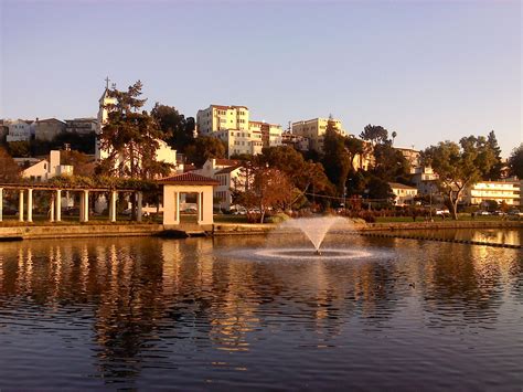 Lake Merritt, Oakland, Ca. Lake Merritt is a large tidal lagoon that ...