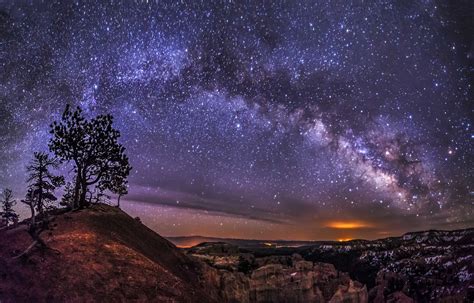 Night sky at Bryce Canyon is like nothing else, the stars pop out like ...