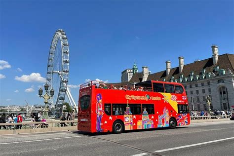 London Hop-on Hop-off Sightseeing Bus Tour 2024