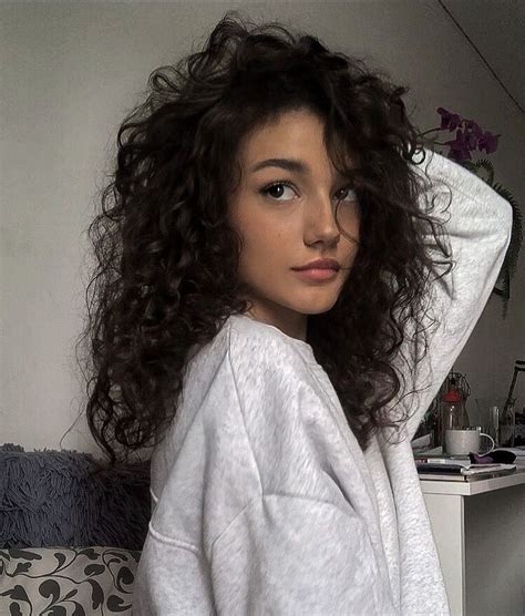 Pin by Natalia Amira on Egyptian | Hair styles, Curly hair styles, Long ...