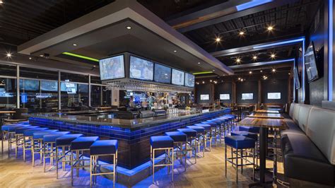 Golf, Party Venue, Sports Bar & Restaurant | Topgolf Edison