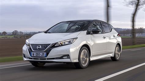 Nissan Leaf Review 2024 | Top Gear