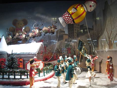 Macy's Christmas Window Displays (2007) - 014 | Christmas window ...