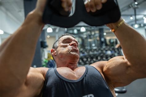 Fitness influencers pull back the curtain on steroid use among bodybuilders