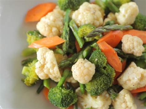 Steamed Vegetables with Sesame-Chile Oil Recipe | Daphne Brogdon | Food ...