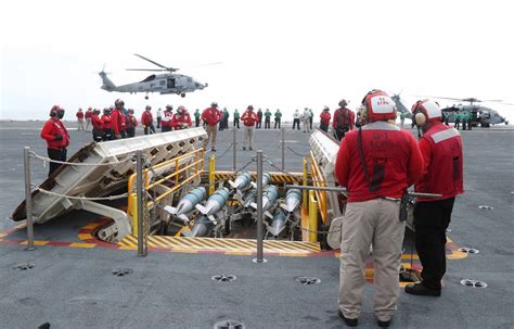 Ιανουάριος ασχέτως Ανοιξε uss gerald ford aircraft carrier θρησκεία ...