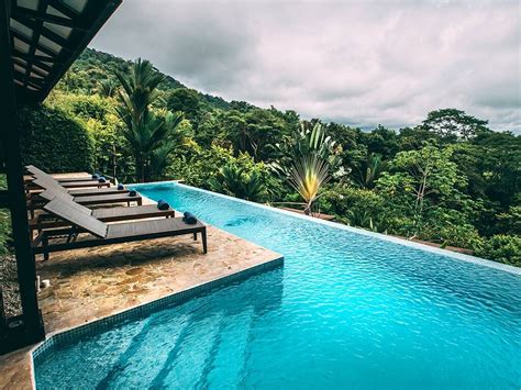 Stay At These Eco-Resorts For An Environmentally Conscious Vacation - E ...