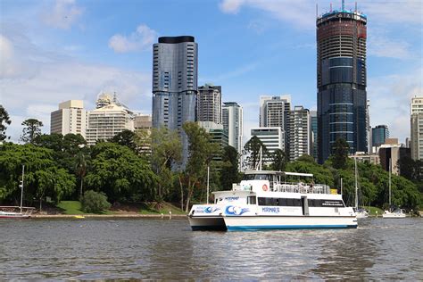 Brisbane - River Cruise & Lone Pine Koala sanctuary | Distant Journeys