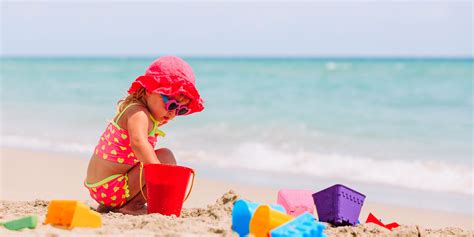 8 Genius Beach Hacks You Didn't Know You Needed | Family Vacation Critic