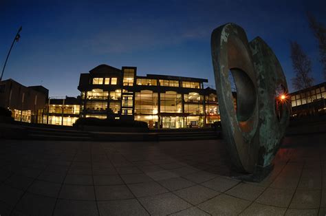 University of Bolton | Senate House, Deane Campus, at night.… | Flickr