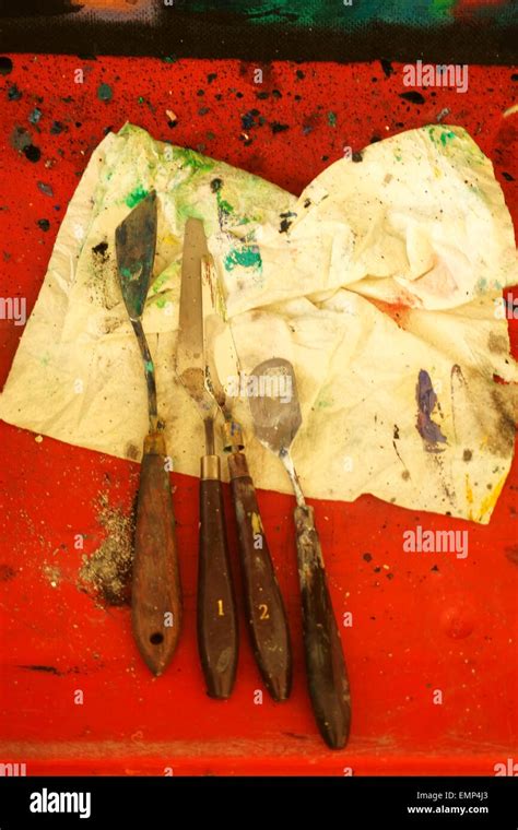 Filler for paint Stock Photo - Alamy