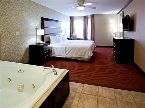 8 Hotel Rooms with Jacuzzi in Sioux Falls - Anna's Guide