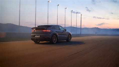 Summary - The new Porsche Cayenne Turbo GT