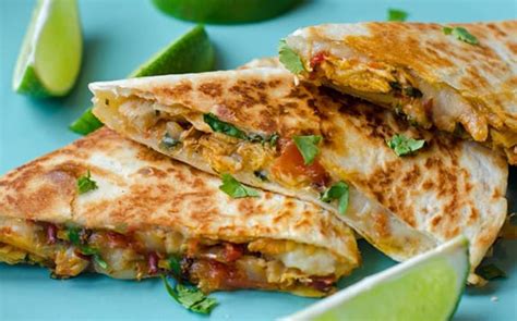 Simple Chicken Quesadilla Recipe, Chipotle Chicken Quesadillas Once ...