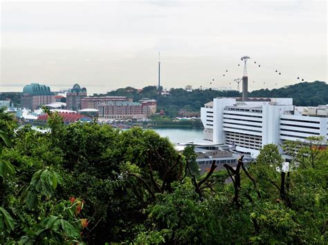 Mount Faber Park – Hiking the Green Isle