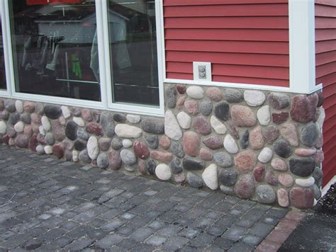 Wisconsin River Rock Stone Veneer | Interior/Exterior Walls | Pro-Line ...