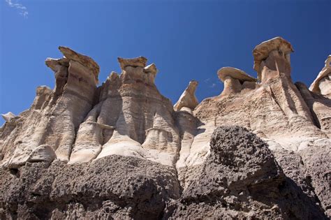 Explore the Bisti and De-Na-Zen Badlands | Drive The Nation