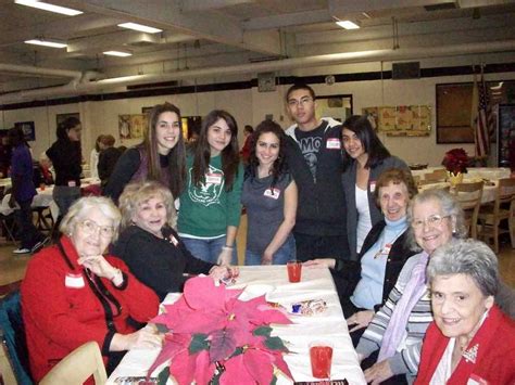 Roselle Park students and seniors gather for holiday social - nj.com