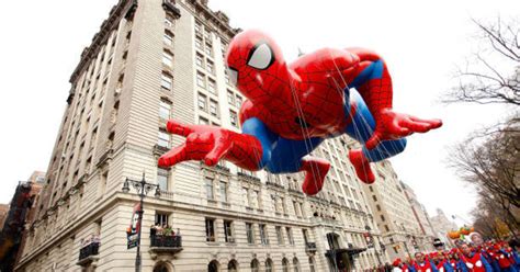 Which of these Past Macy's Parade Balloon photos is your favorite ...