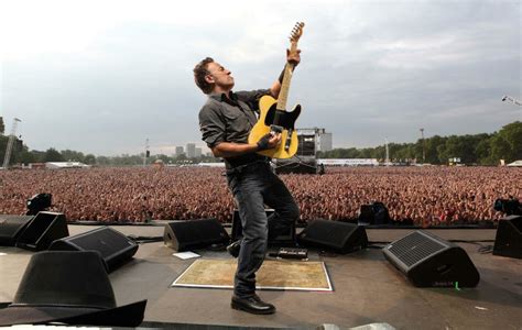 Bruce Springsteen announces 2023 UK tour: Tickets and all the info you need