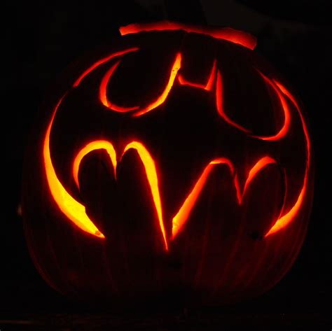 10+ Bat Pumpkin Carving Ideas – DECOOMO