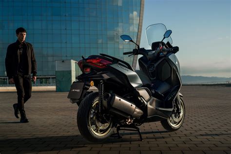 2023 Yamaha XMAX 300 gets new design and more technology in Europe