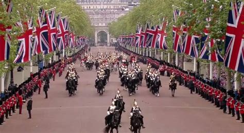 Queen Elizabeth Diamond Jubilee Celebration~ | Buckingham palace ...