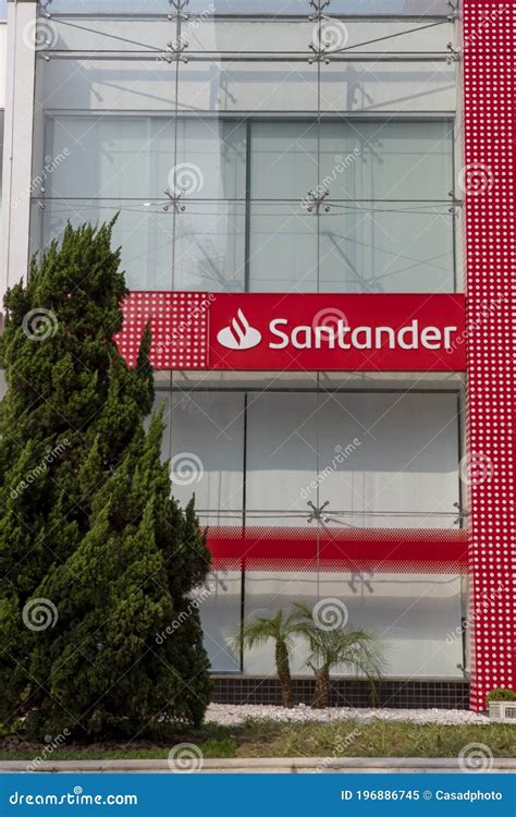 Banco Santander imagen editorial. Imagen de entrada - 196886745