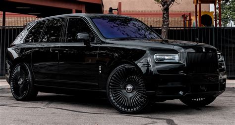 Rolls Royce Cullinan on Trismestre-M Forgiato Black Wheels