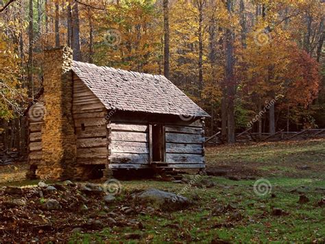 old log cabin in Tennessee | Rustic log cabin, Cabin, Survival life