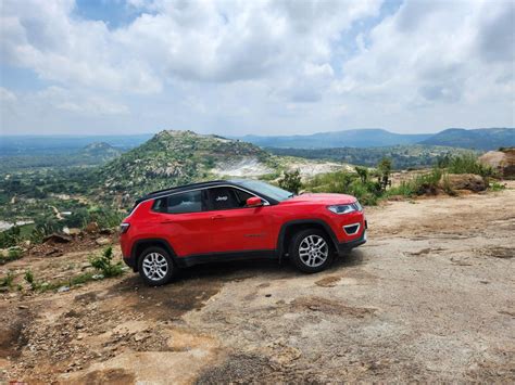 Pics: A Jeep Compass 4x4 & a Trailhawk go on a short off-road excursion ...