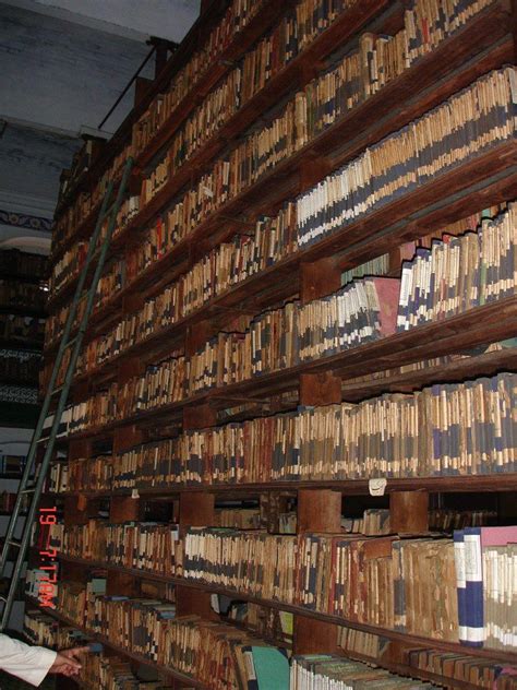 Here is the great library of the madrasa dar al uloom Deoband in India ...