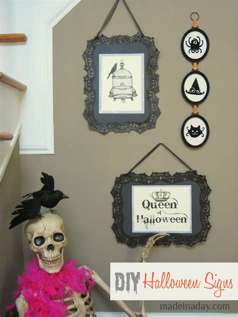 DIY Halloween Signs