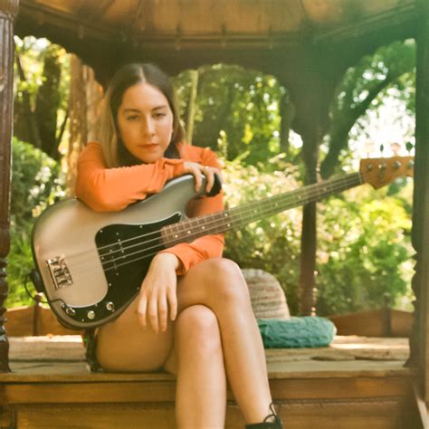 Episode 41: Este Haim - Bass Player With HAIM – the WiMN | The Women's ...