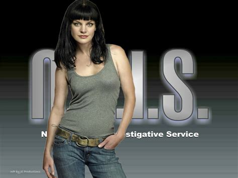 Abby Scuito Crime Fighter Ncis Wallpaper Fanpop Sexiezpix Web Porn