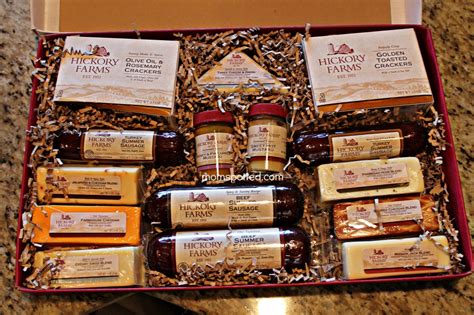 holiday t sets from hickory farms {review and giveaway}