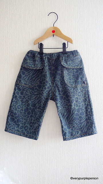 Denim knee-length pants