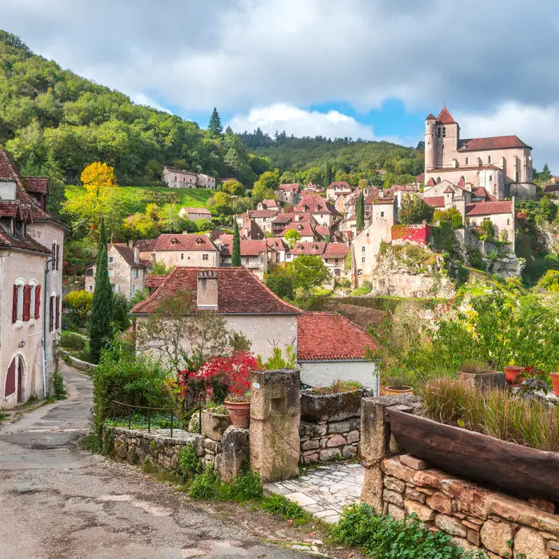 El pueblo medieval del Sur de Francia al que escaparse este otoño