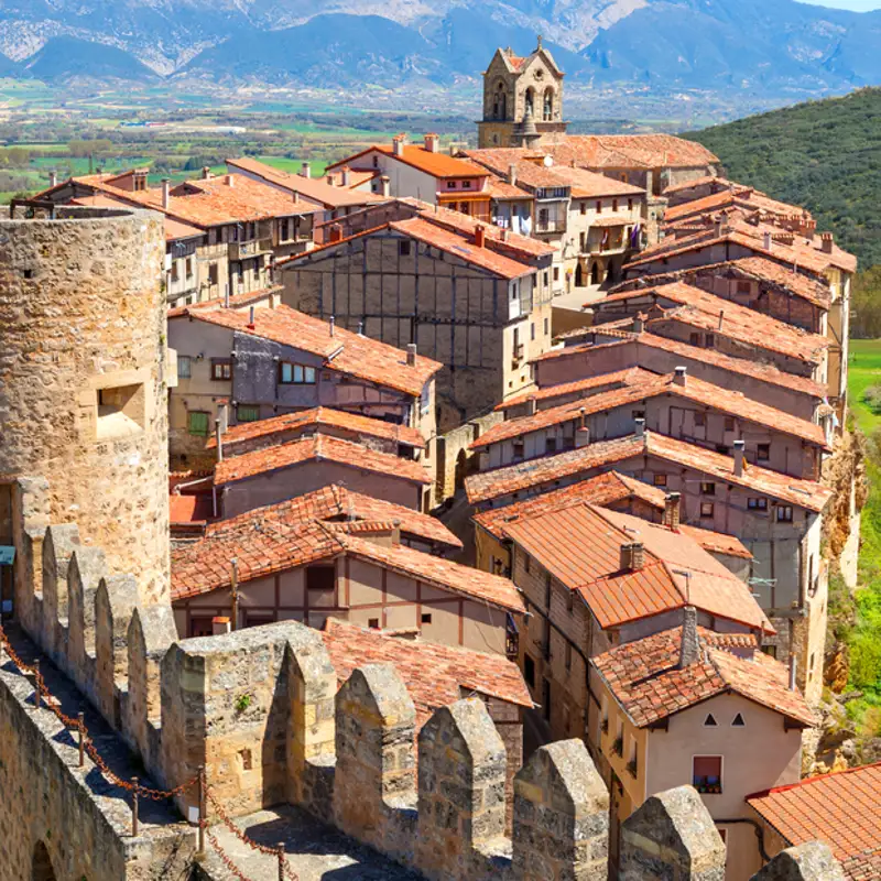 El pueblo más bonito al que escaparse en noviembre está en Burgos