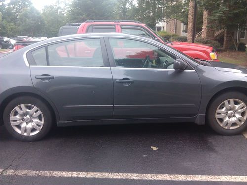 2009 nissan altima base sedan 4-door 2.5l