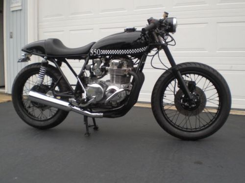 Honda CB550 Cafe Racer style