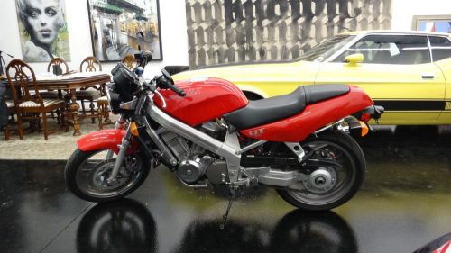 Honda NT650