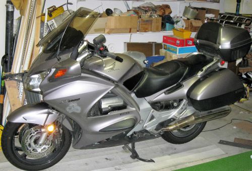 Honda ST1300A