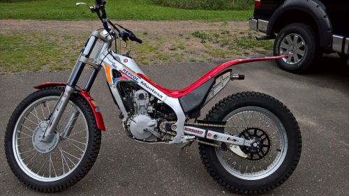 Honda Montesa 4RT Repsol LE