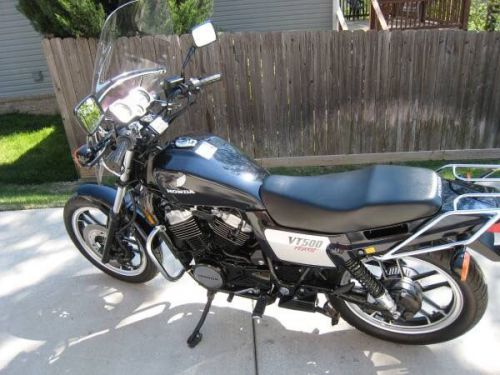 Honda VT500